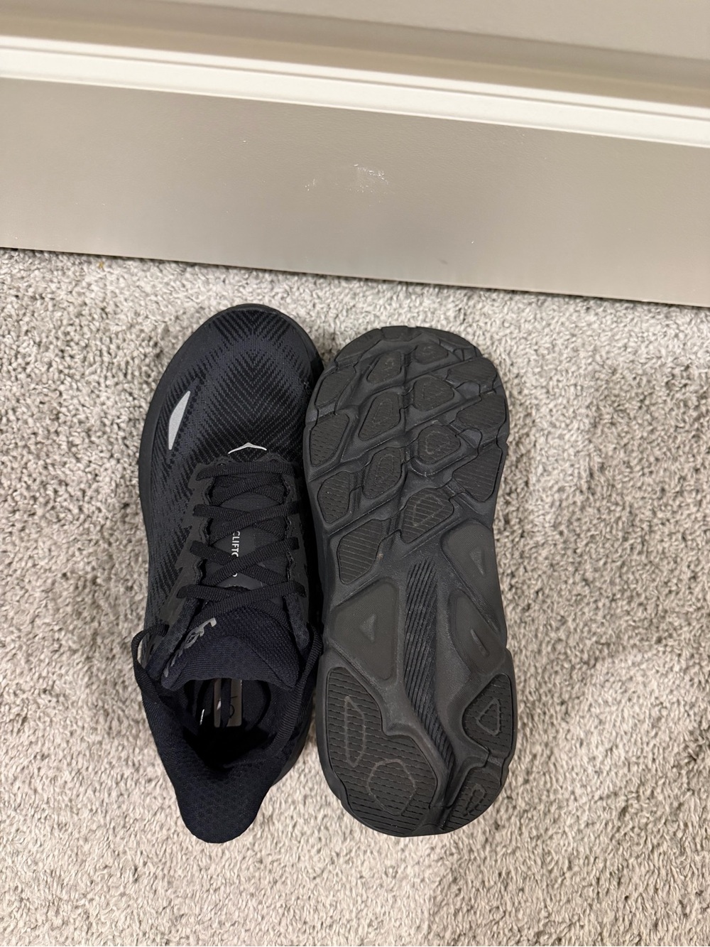 Hoka Clifton 9 gtx 🖤 - Picture 6 of 7